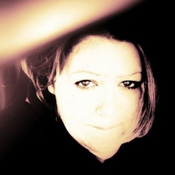 Meet your Posher, Jessica - Picture 1 of 1